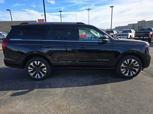 New 2026 Ford Expedition Platinum w/ Driver's Package image 6