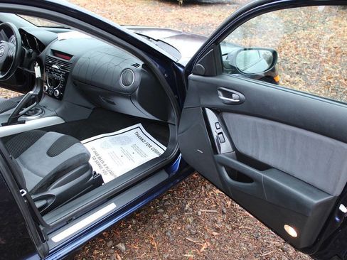 Used 2007 MAZDA RX-8 Touring w/ Appearance Pkg image 32