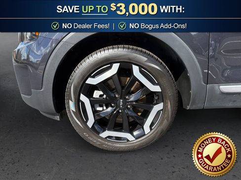 Used 2025 Kia Telluride EX w/ EX Captain's Chair Package FWD image 13