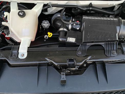 Used 2016 Chevrolet Express 2500 image 17