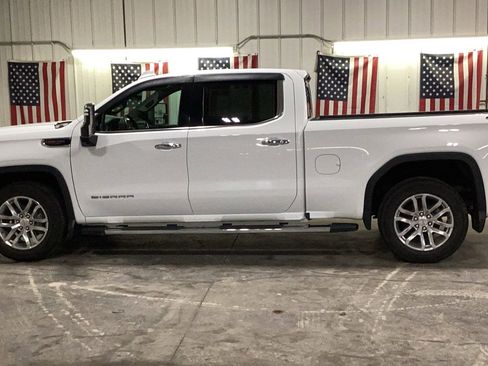 Used 2022 GMC Sierra 1500 SLT w/ SLT Premium Plus Package image 3