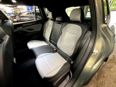 New 2026 Volkswagen Tiguan SE R-Line image 12