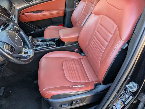 Certified 2023 Kia Sportage SX image 25