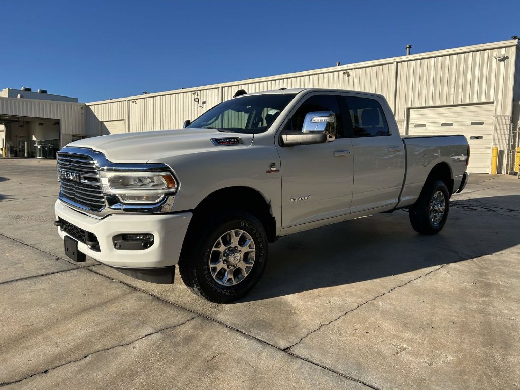 Used 2024 RAM 2500 Laramie w/ Safety Group AWD/4WD image 7