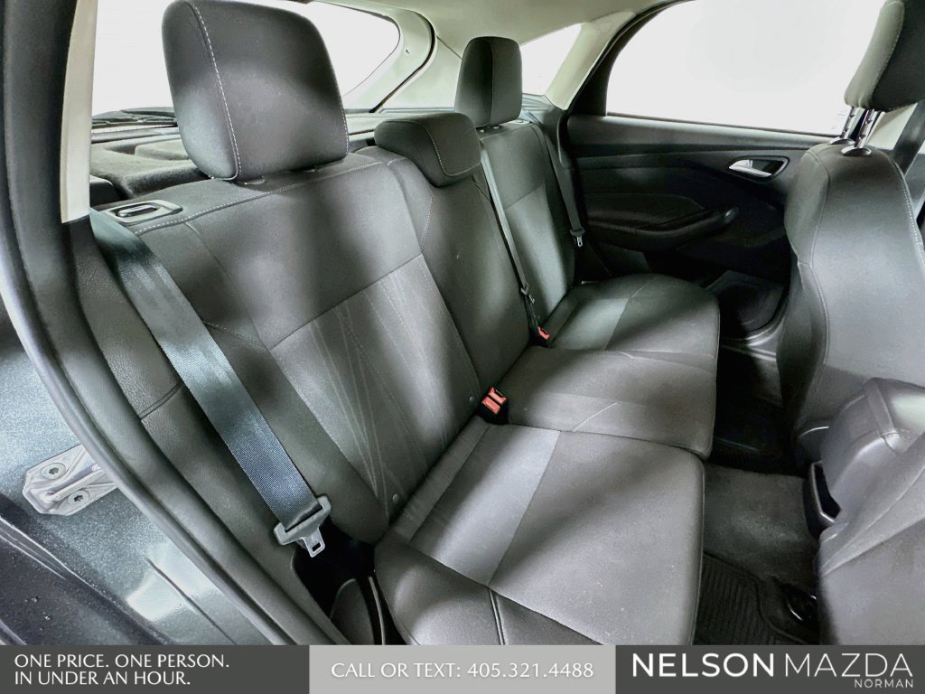 Used 2018 Ford Focus SE FWD image 26