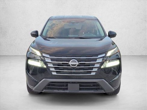 Used 2024 Nissan Rogue SV FWD image 2