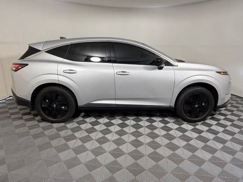 Used 2025 Nissan Murano SV FWD image 7