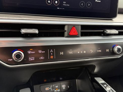 New 2025 Kia Sorento SX Prestige AWD/4WD image 17