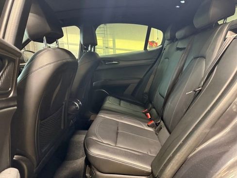 Used 2022 Alfa Romeo Stelvio Ti image 10