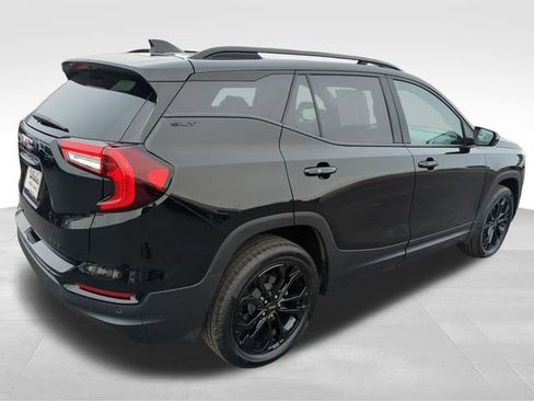Used 2022 GMC Terrain SLT w/ Tech Package image 6