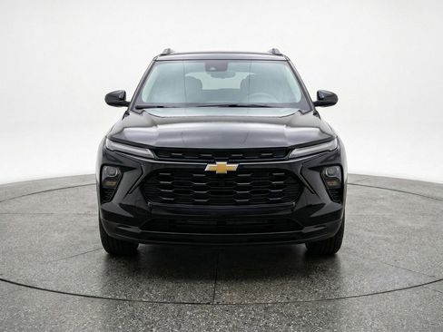 Used 2025 Chevrolet TrailBlazer LT FWD image 2