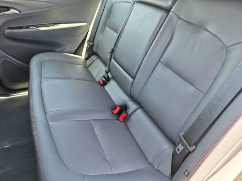 Used 2020 Chevrolet Bolt Premier w/ Infotainment Package FWD image 17