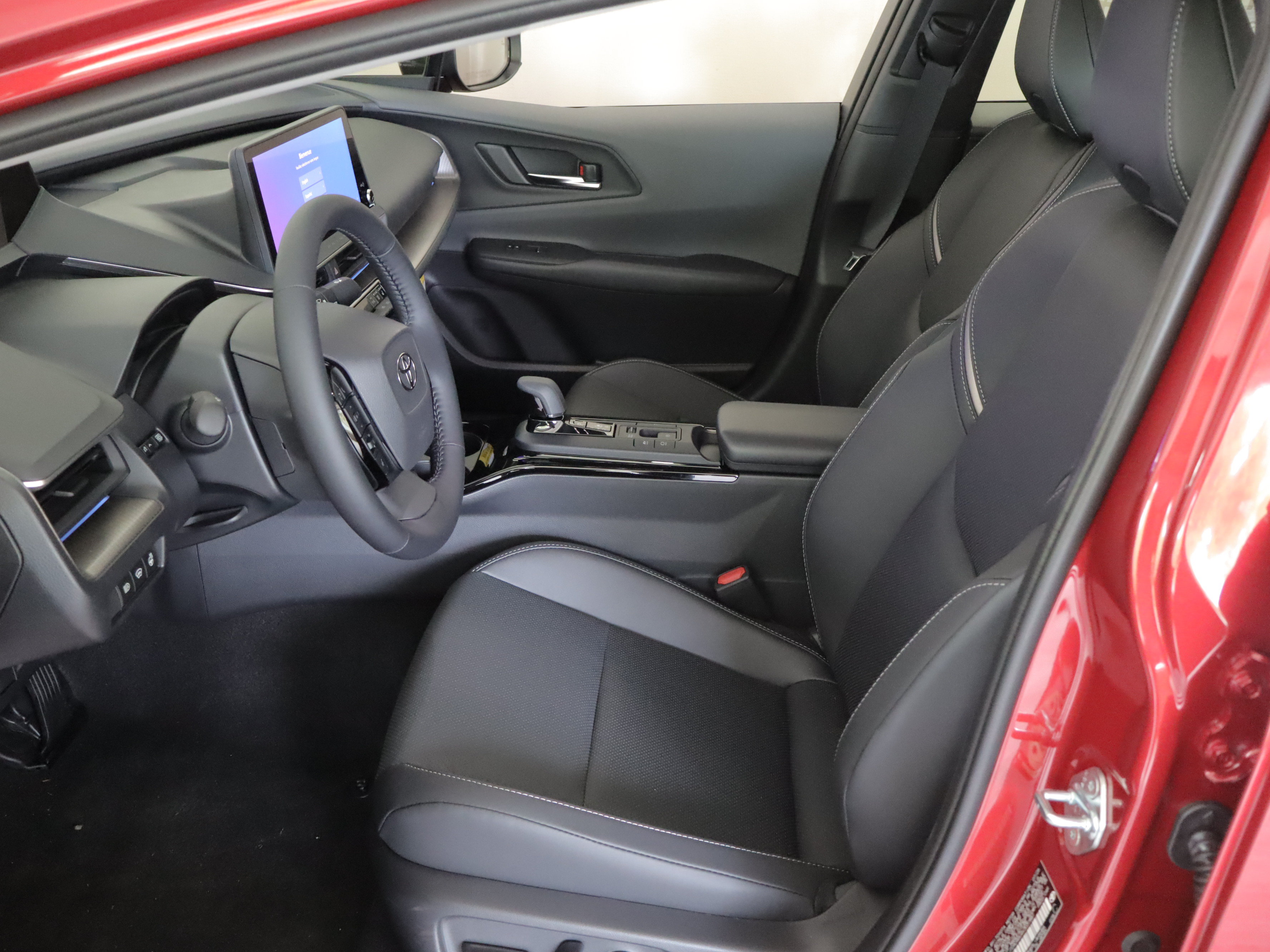 New 2027 Toyota Prius Limited w/ Limited Premium Package AWD/4WD image 20