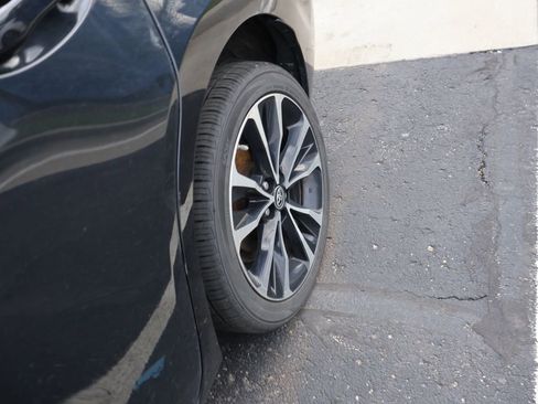 Used 2019 Toyota Corolla SE image 12