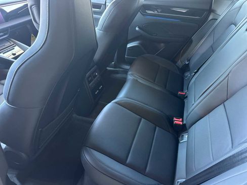 New 2025 Porsche Macan Electric image 14