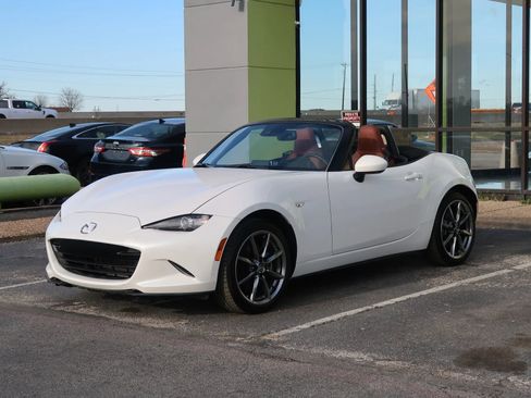 Used 2023 MAZDA MX-5 Miata Grand Touring image 32