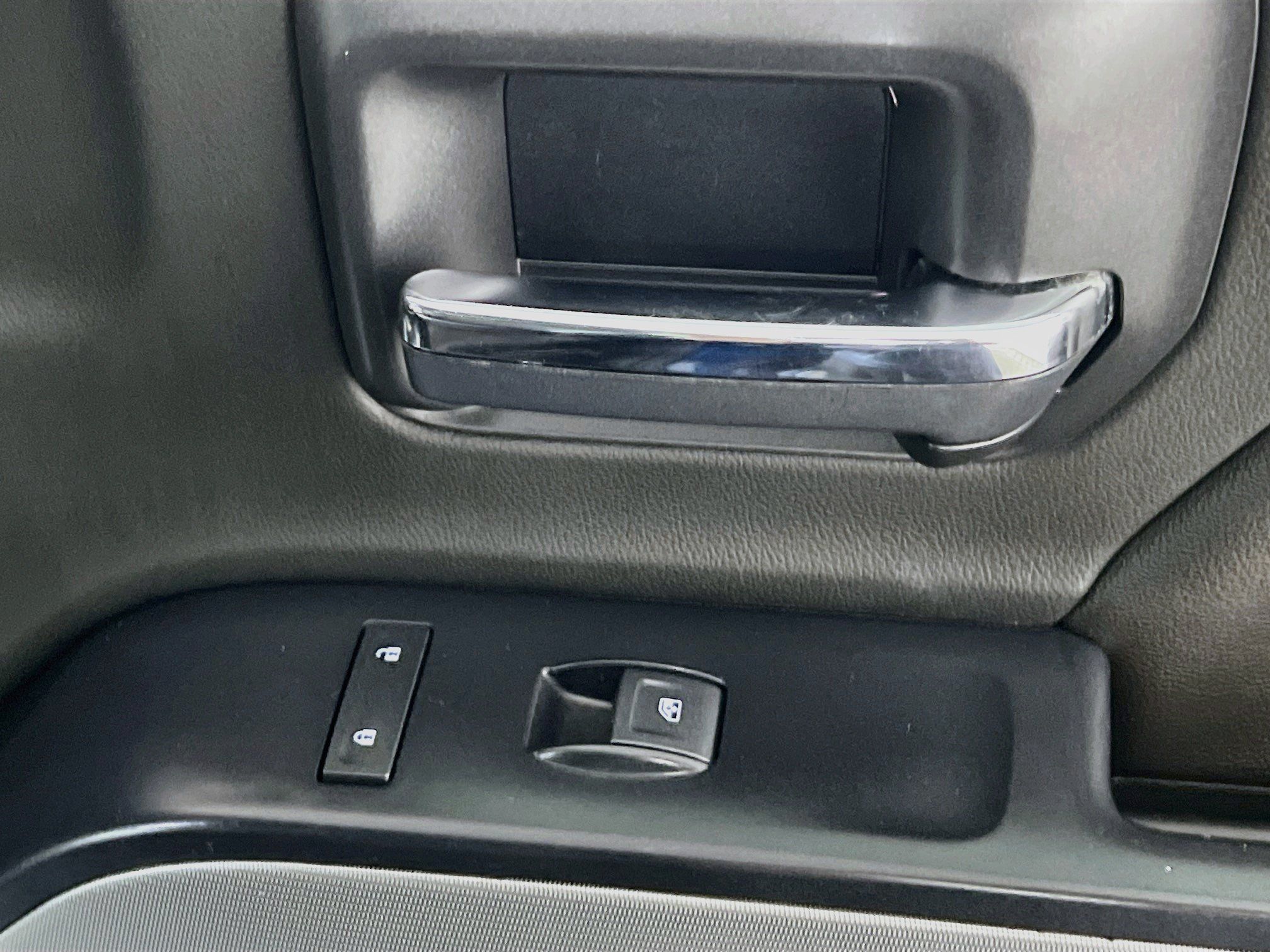 Used 2019 Chevrolet Silverado 1500 LT w/ All Star Edition AWD/4WD image 31