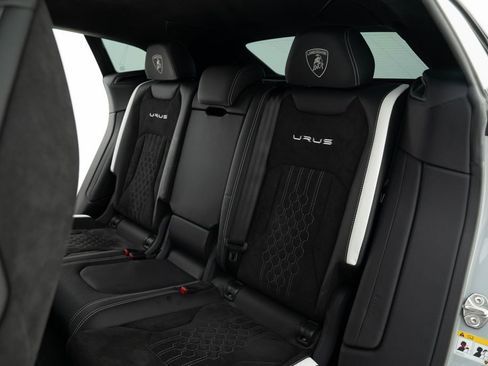 Used 2024 Lamborghini Urus S AWD/4WD image 36