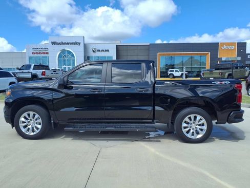 Used 2024 Chevrolet Silverado 1500 Custom AWD/4WD image 8