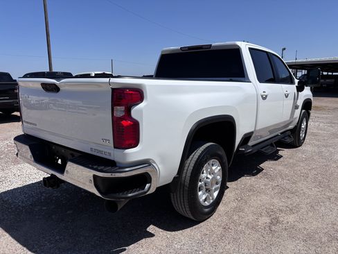 Used 2021 Chevrolet Silverado 2500 LT w/ Texas Edition AWD/4WD image 6