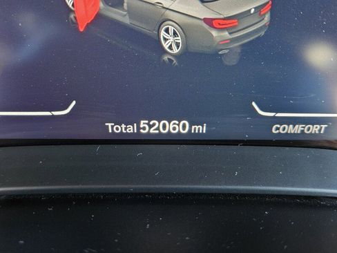 Used 2022 BMW 530i xDrive w/ Convenience Package image 26