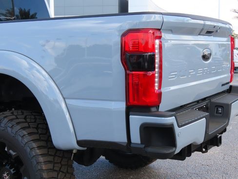 New 2026 Ford F250 Lariat w/ Black Appearance Package image 17