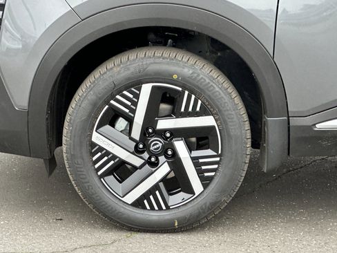 New 2026 Nissan Kicks SV image 25