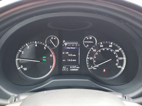 Used 2022 Lexus GX 460 Luxury w/ Off Road Package image 16