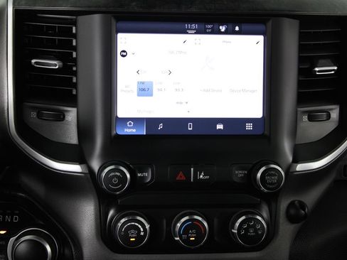 Used 2022 RAM 1500 Big Horn AWD/4WD image 8