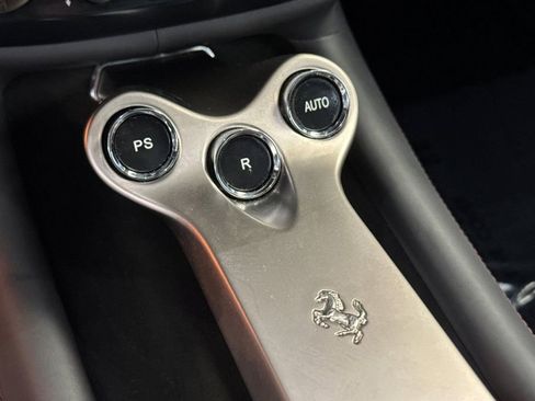 Used 2010 Ferrari California image 16