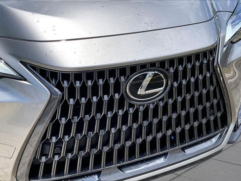 Used 2024 Lexus NX 250 FWD w/ Towing Package (2000 Lbs) image 30