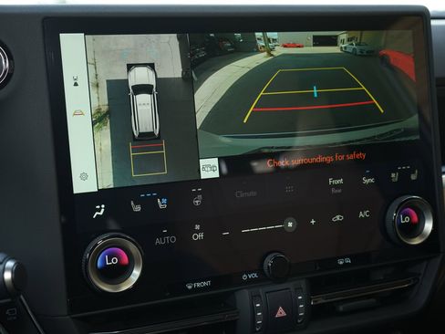 Used 2026 Lexus GX 550 w/ Cold Area Package image 15