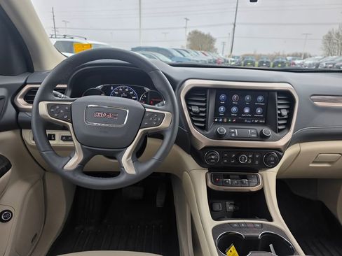 Used 2023 GMC Acadia Denali w/ Black Diamond Edition AWD/4WD image 4