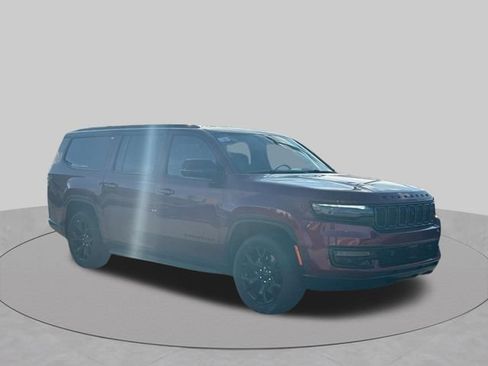 New 2025 Jeep Wagoneer L Series II w/ Convenience Group I AWD/4WD image 1