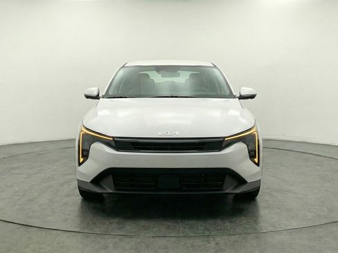 Used 2025 Kia K4 LXS image 2
