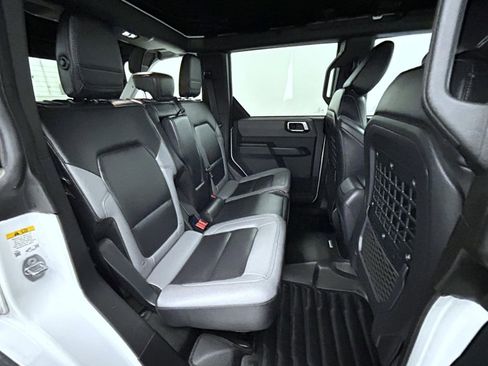 Used 2024 Ford Bronco Black Diamond AWD/4WD image 18