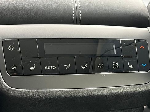 New 2026 Nissan Pathfinder SL w/ SL Premium Package AWD/4WD image 37