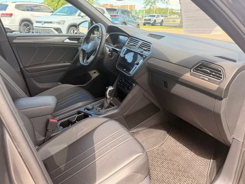 Certified 2024 Volkswagen Tiguan SE R-Line AWD/4WD image 16