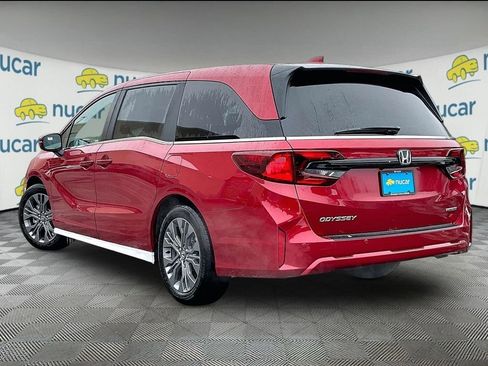 New 2026 Honda Odyssey Touring image 5