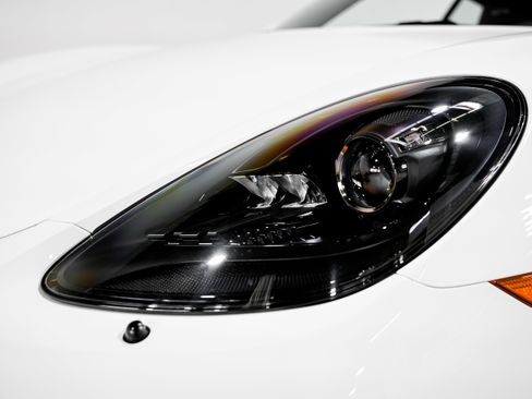 Used 2020 Porsche 718 Cayman GT4 image 30