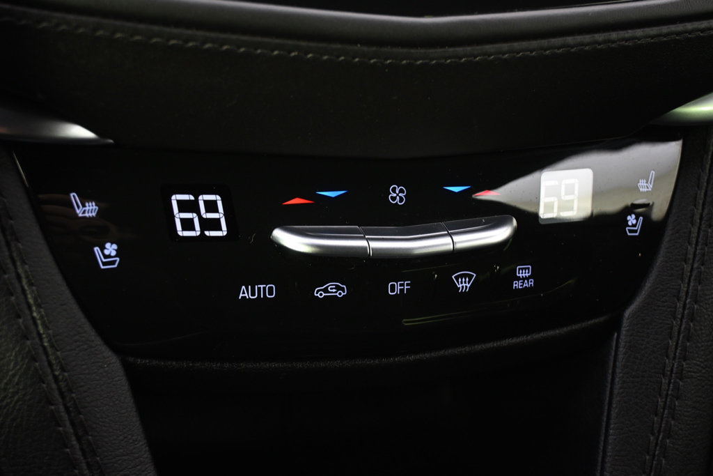 Used 2024 Cadillac XT5 Premium Luxury w/ Platinum Package AWD/4WD image 32