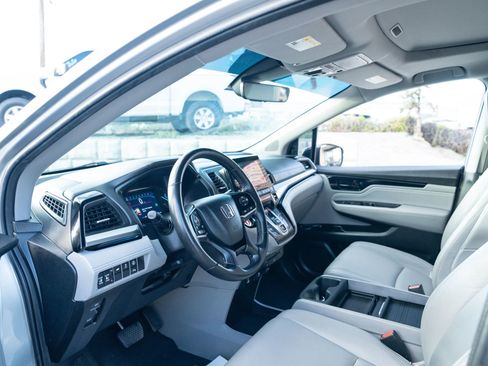 Used 2022 Honda Odyssey Touring image 17