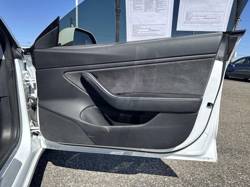 Used 2019 Tesla Model 3 Long Range image 27