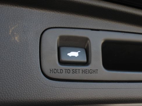 Certified 2023 Honda CR-V EX-L image 9