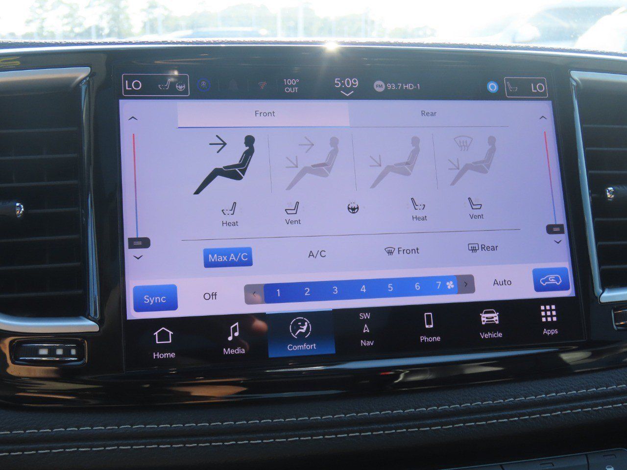 Used 2025 Chrysler Pacifica Limited FWD image 31