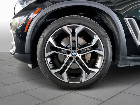 Used 2022 BMW X5 sDrive40i w/ Premium Package image 11