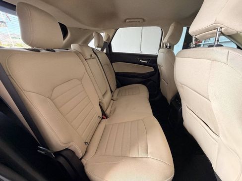 Used 2021 Ford Edge SE FWD image 21