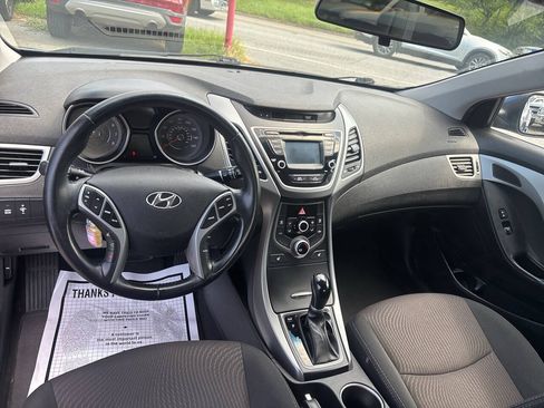 Used 2016 Hyundai Elantra Value Edition FWD image 14