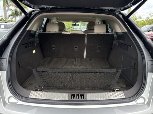 Used 2019 Lincoln Nautilus Select w/ Cargo Utility Package FWD image 11