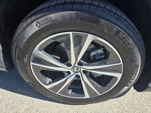 Used 2024 Lexus RX 350 FWD w/ Technology Package image 9